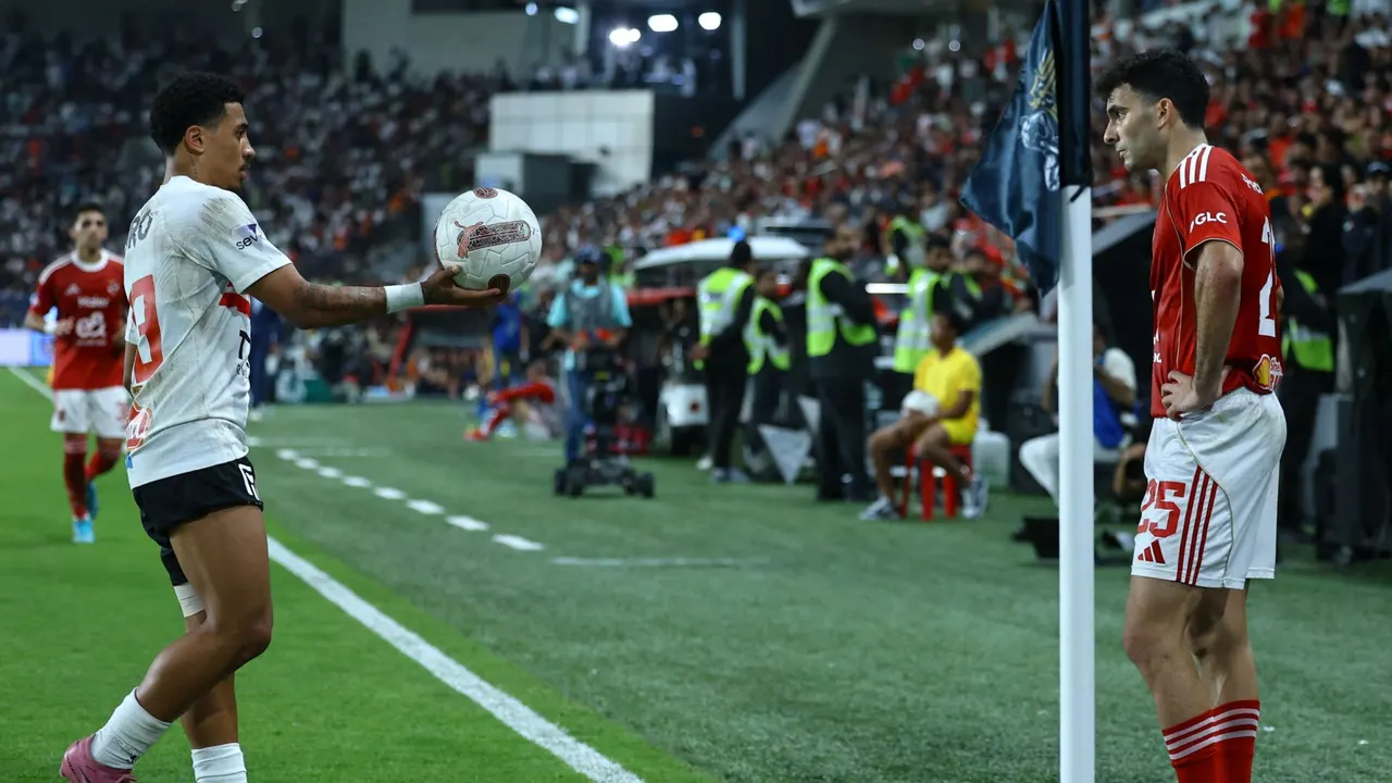 من يتوج بالدوري المصري؟.. 3 سيناريوهات للزمالك وفرصة وحيدة لبيراميدز والأهلي ينتظر “شبه معجزة”